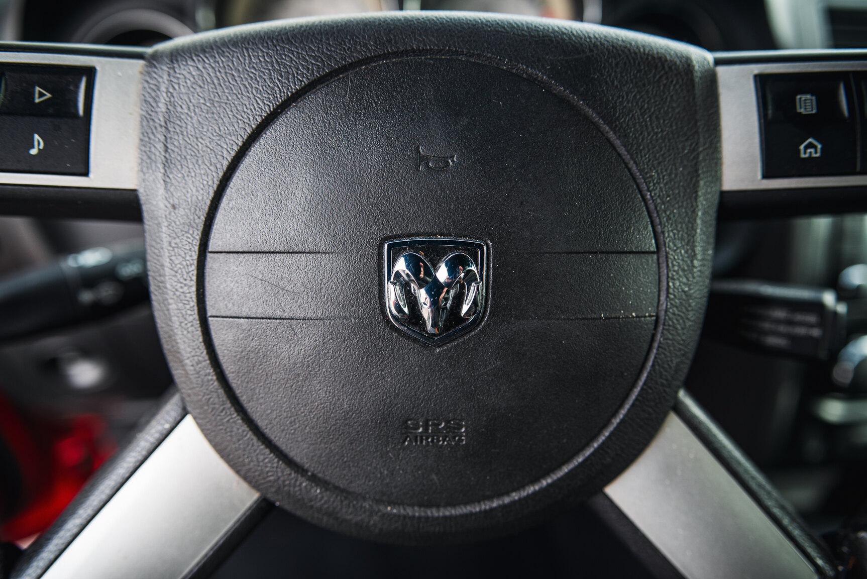 Interior image of 2010 Dodge Challenger 5.7 V8 HEMI Manuell