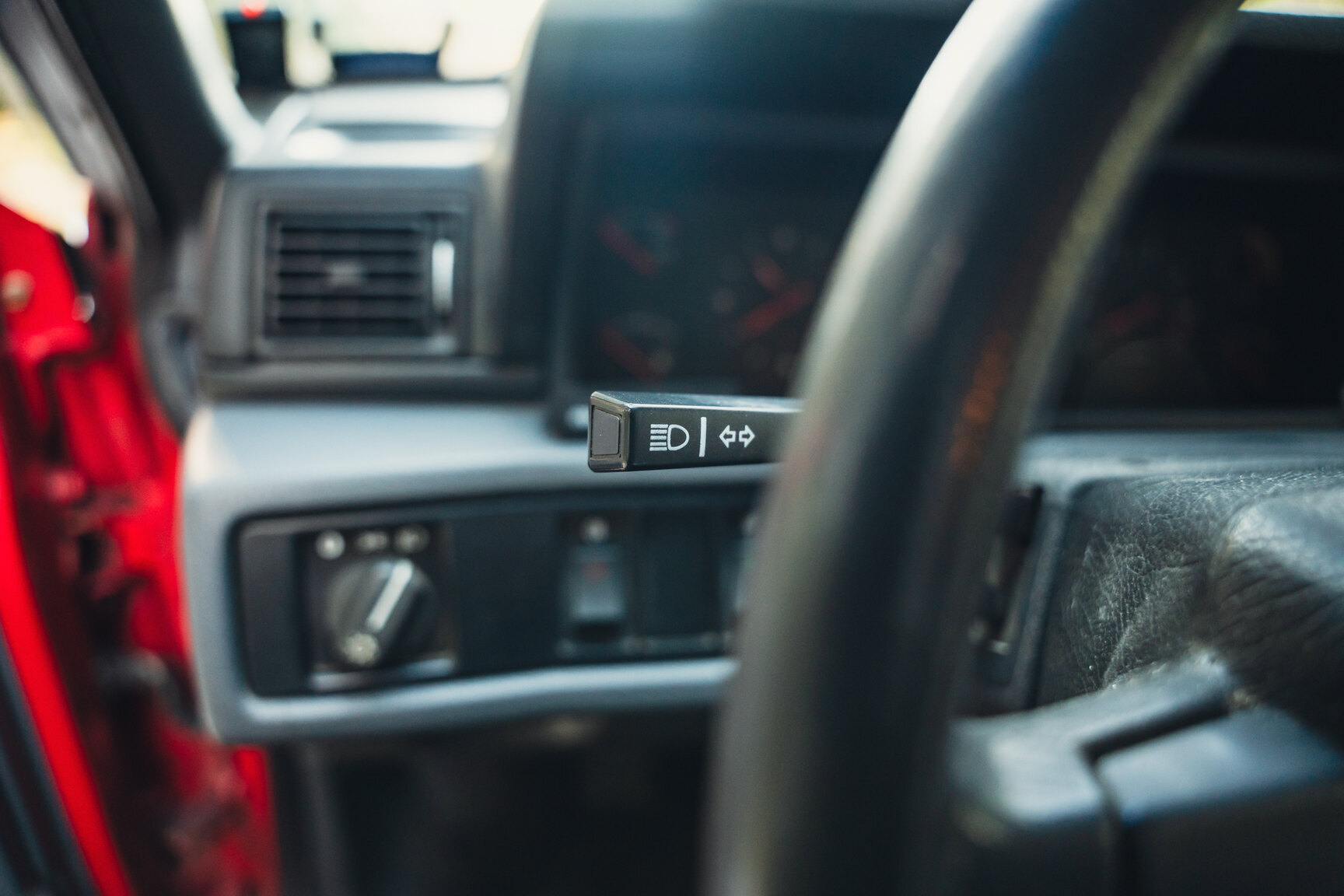 Innenraumfoto von 1990 VOLVO 740 Turbo