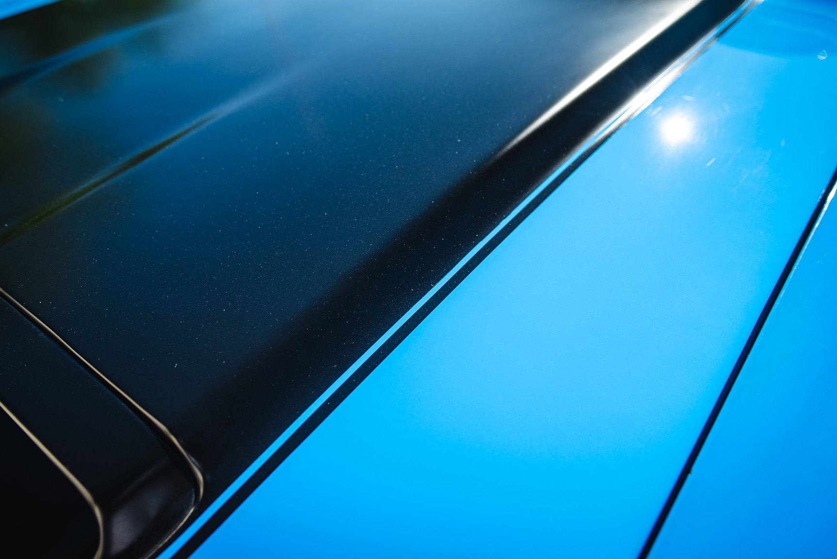 Exterior image of 1971 Ford Mustang Mach 1