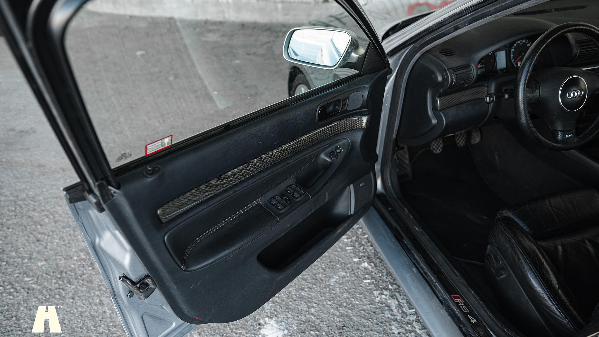 Interiörbild 2001 Audi RS4 B5 (7)