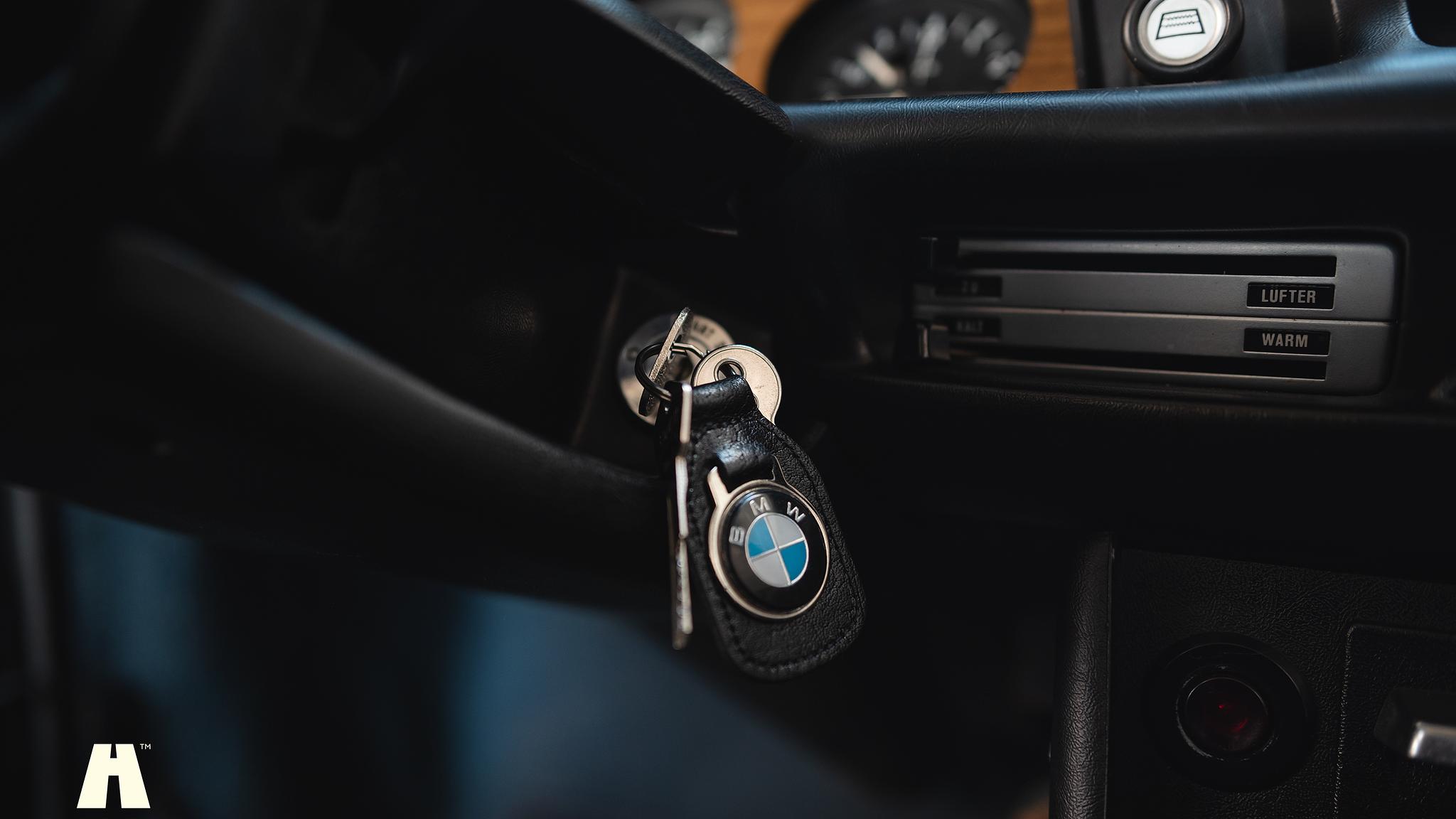 Innenraumfoto von 1974 BMW 2002
