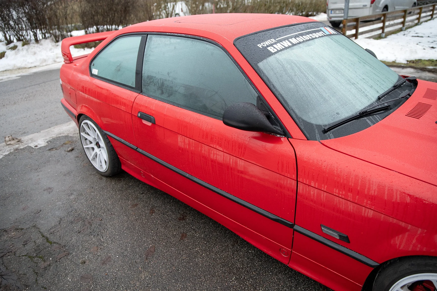 Exterior image of 1992 BMW 325i Turbo (10)