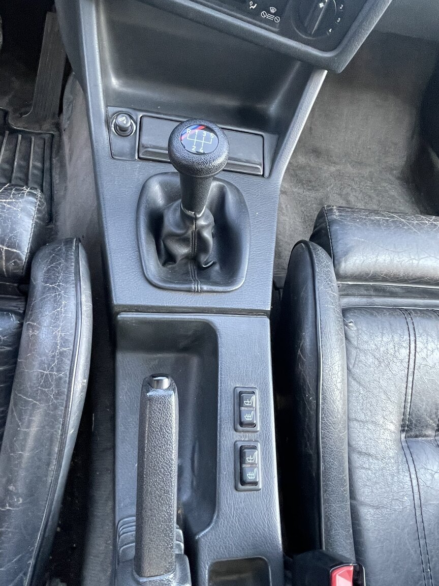 Interiörbild 1987 BMW 320i
