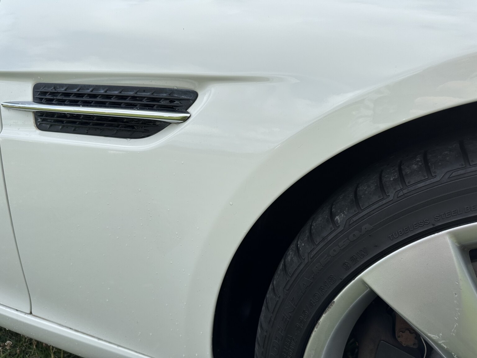 Exteriörbild på 2012 Mercedes-Benz SLK 350