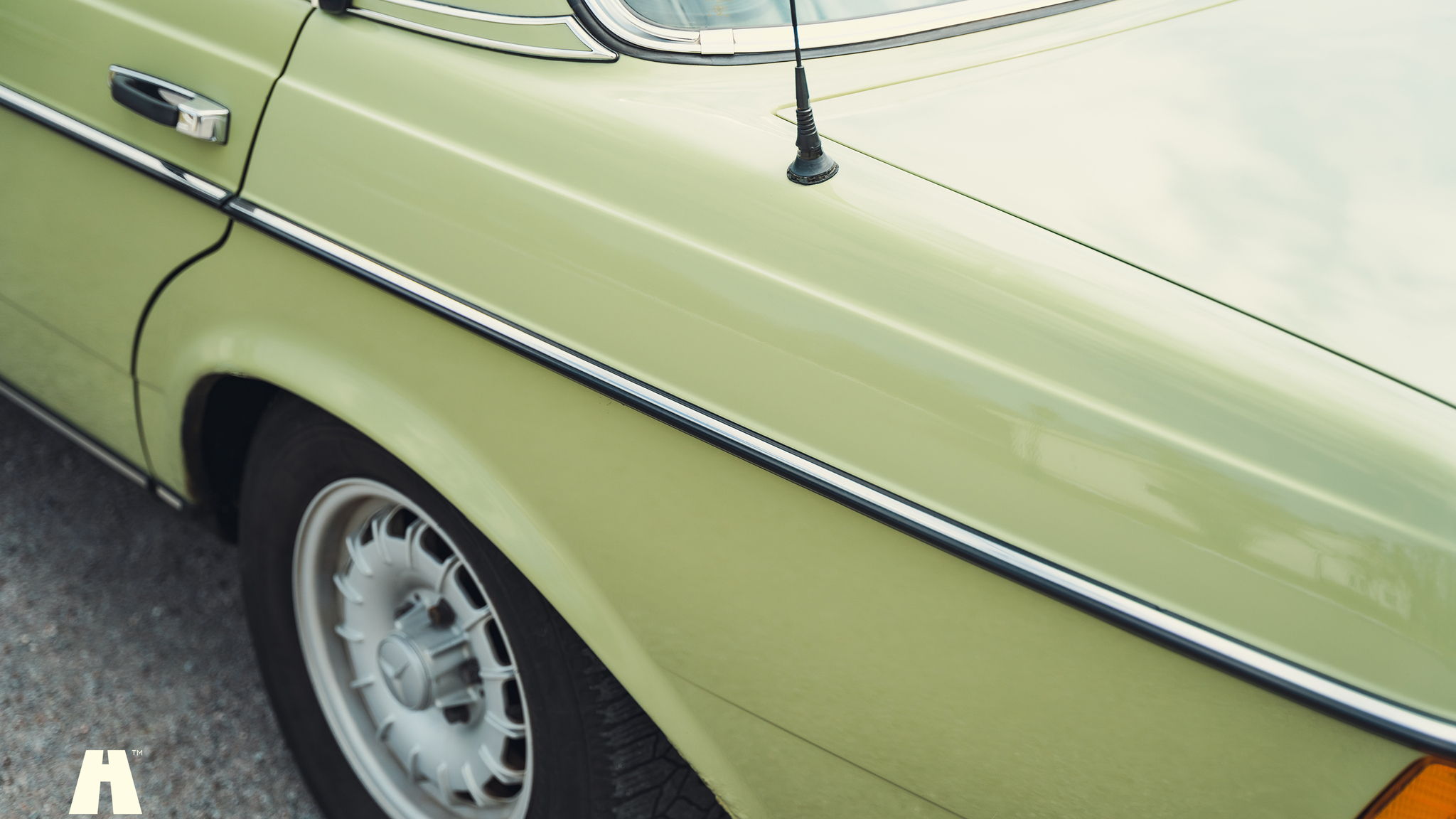 Exteriörbild på 1979 Mercedes Benz 230