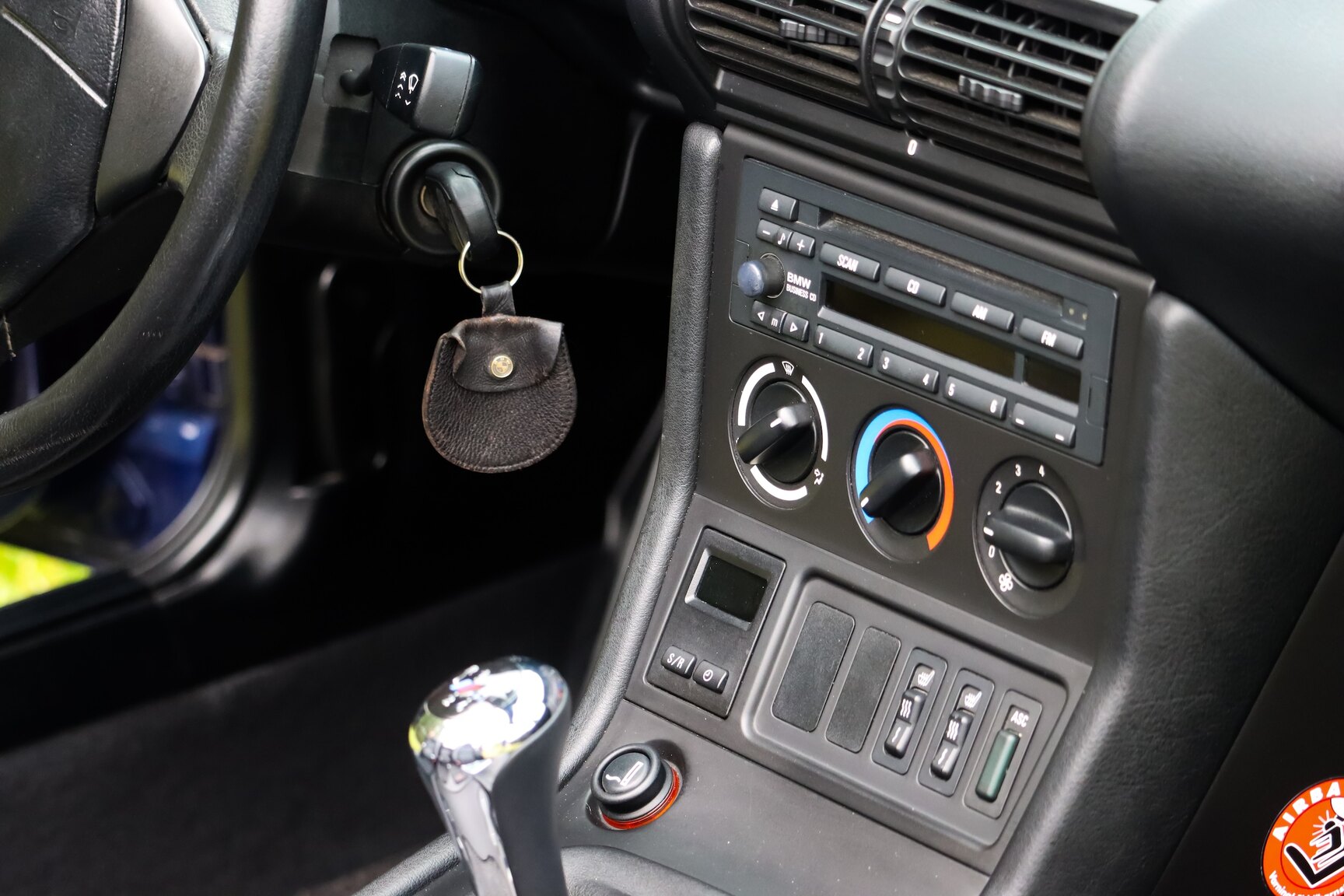 Interior image of 1999 BMW Z3 1.9i
