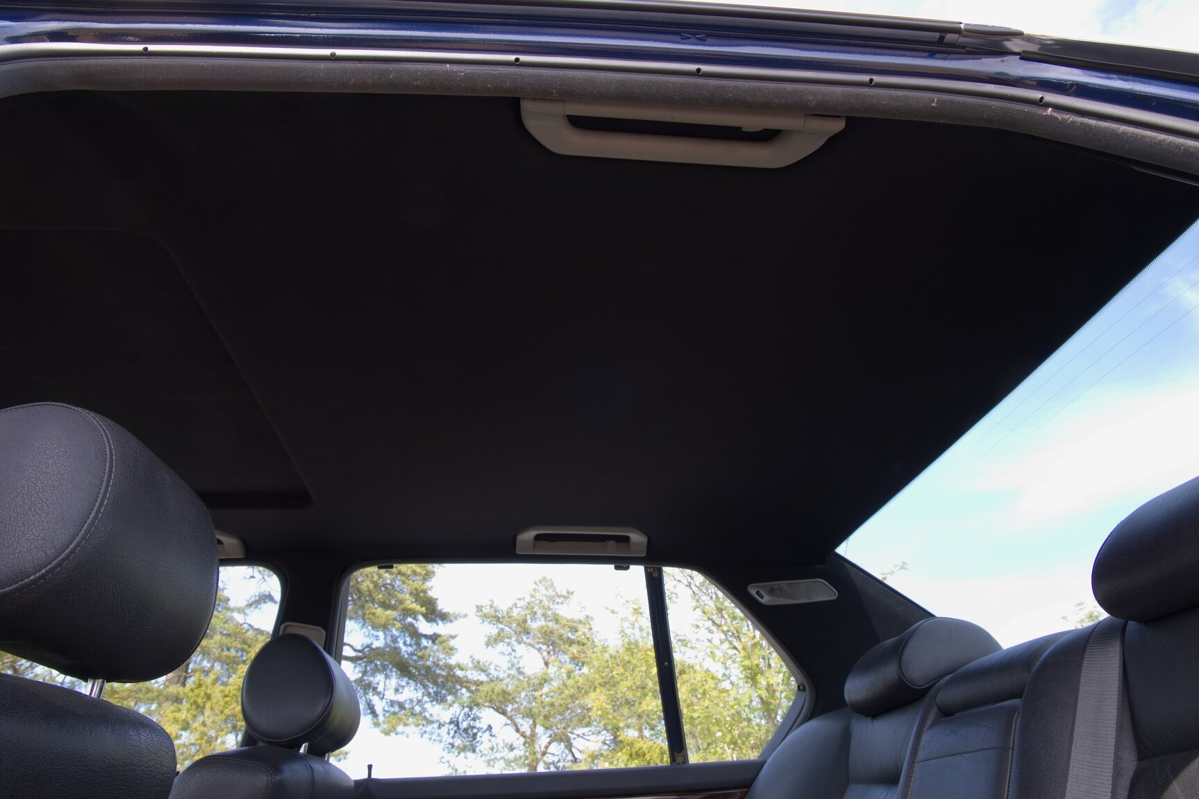 Interior image of 1990 BMW 750 IAL Highline