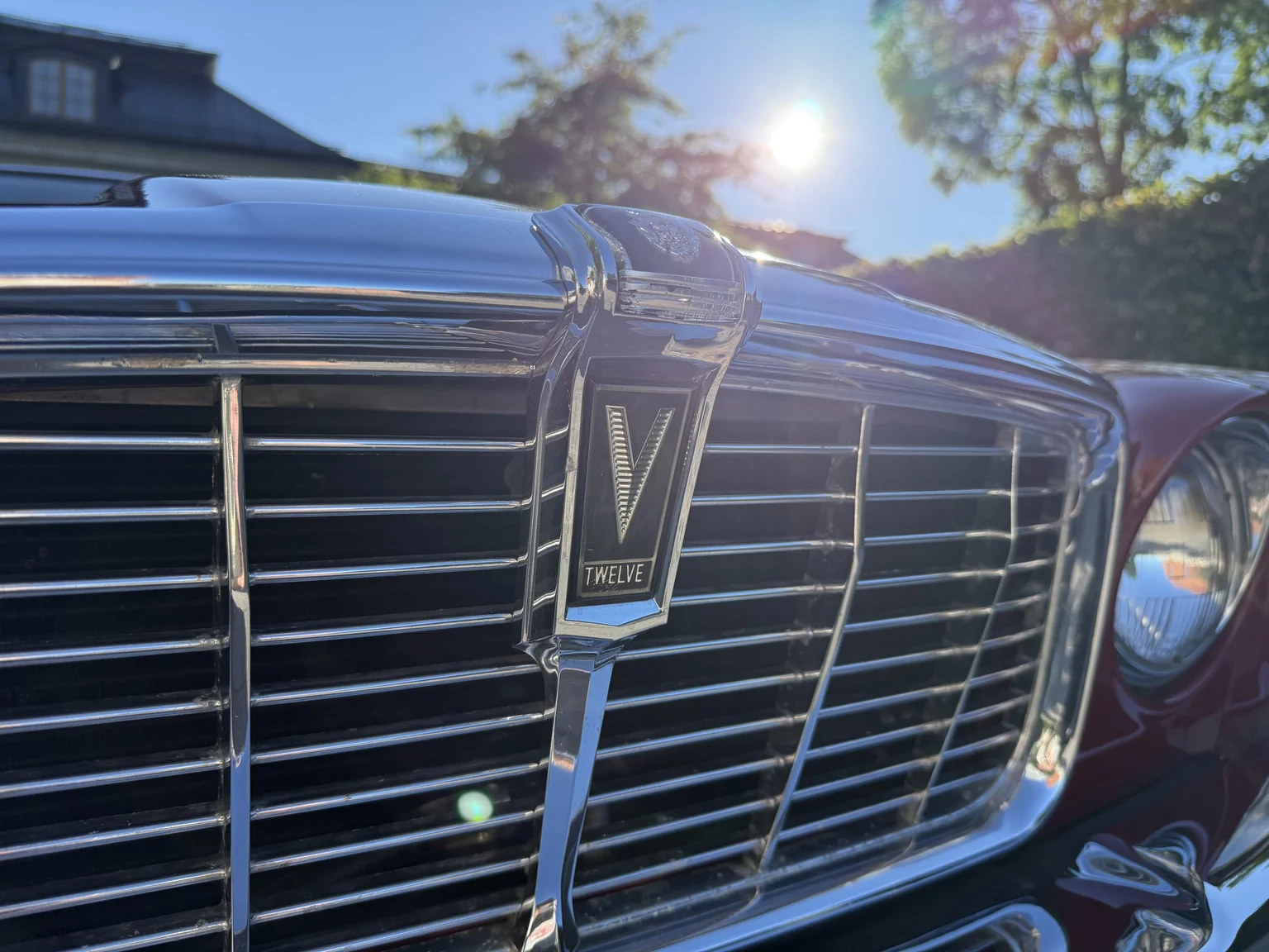 Exteriörbild på 1970 Jaguar XJ12 Performance (21)