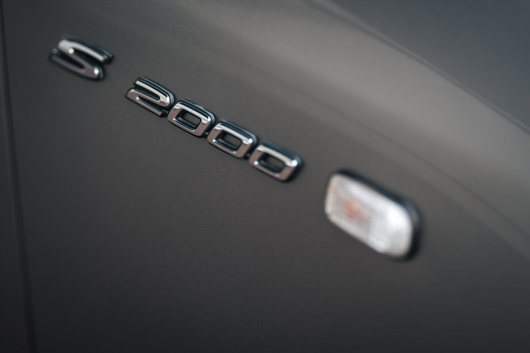 Exterior image of 2000 Honda S2000 AP1