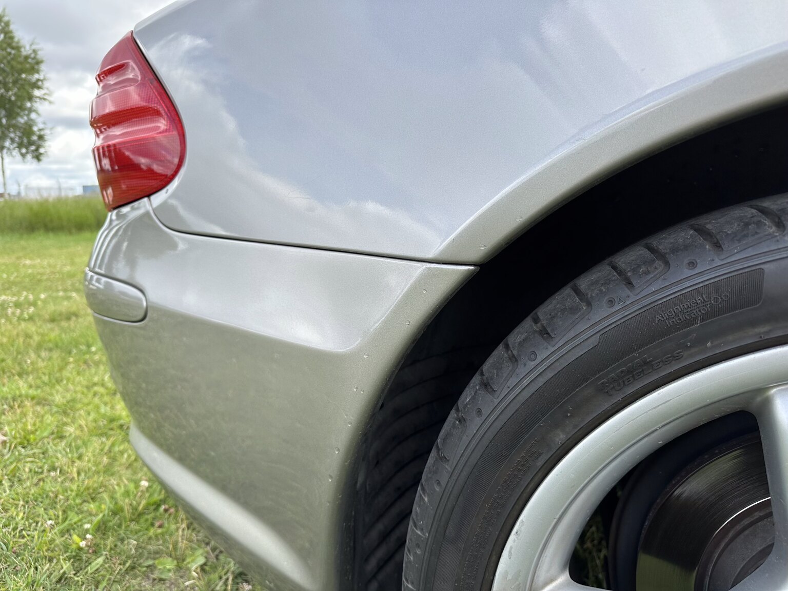 Exteriörbild på 2003 Mercedes Benz SL 500