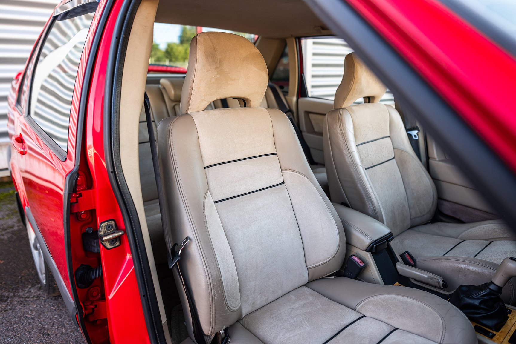 Interior image of 1996 Volvo 850 R