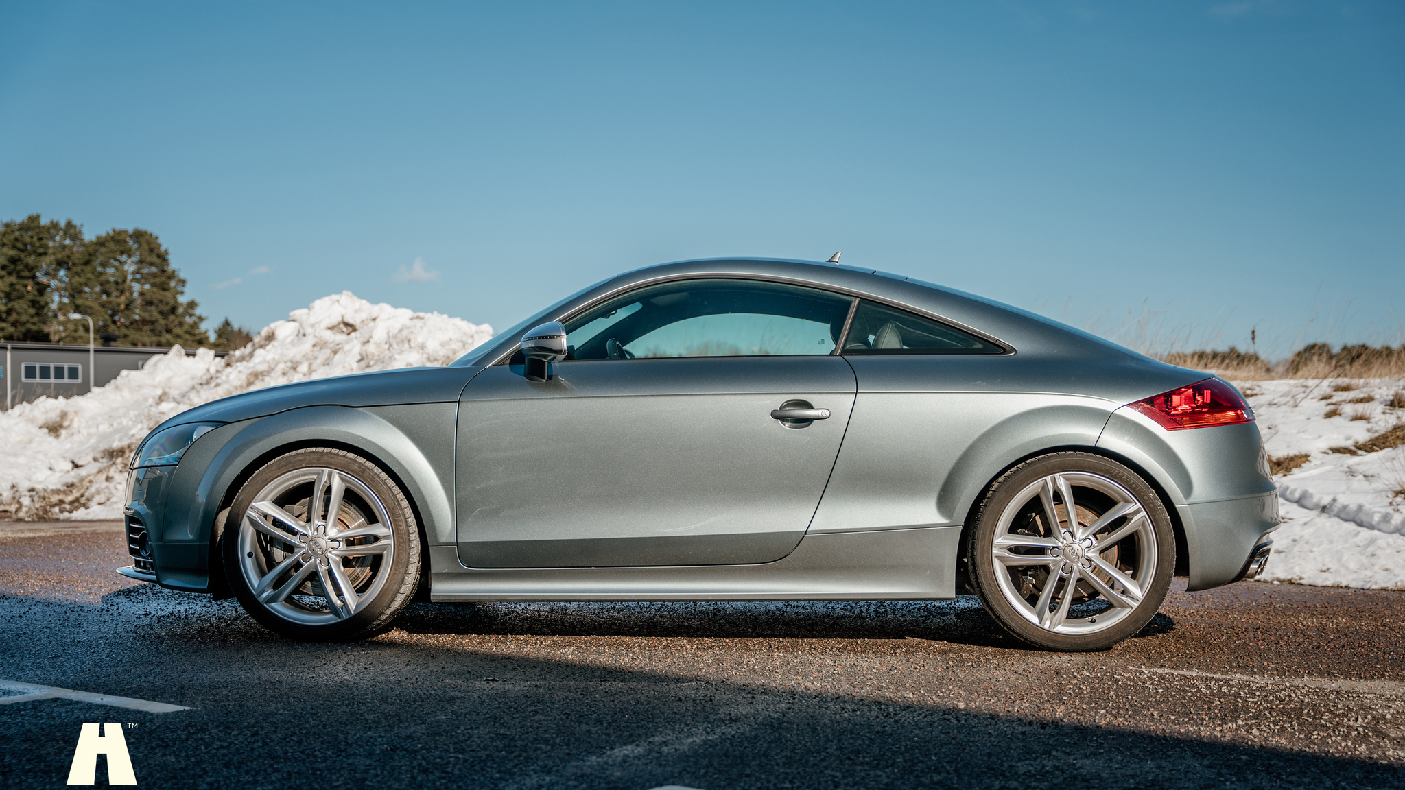 Exterior image of 2009 Audi TTS (8)