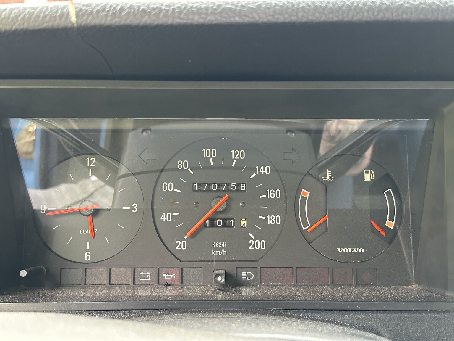 Interiörbild 1986 Volvo 244