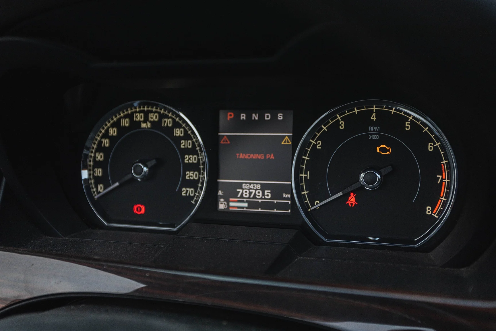 Innenraumfoto von 2011 Jaguar XK Cabriolet (6)