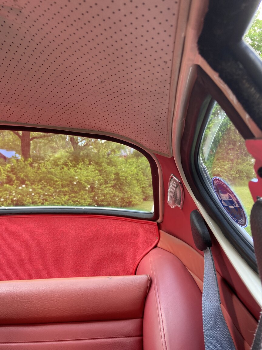 Interior image of 1968 Volvo P1800 S