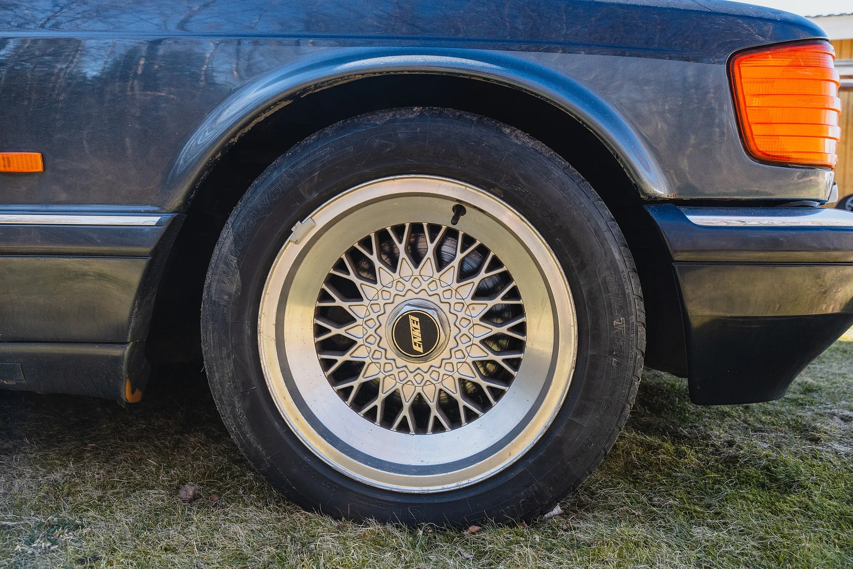 Aussenfoto 1986 Mercedes-Benz 560 SEC  (7)