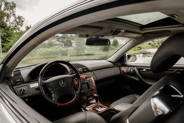 Interior image of 2002 Mercedes-Benz CL 600