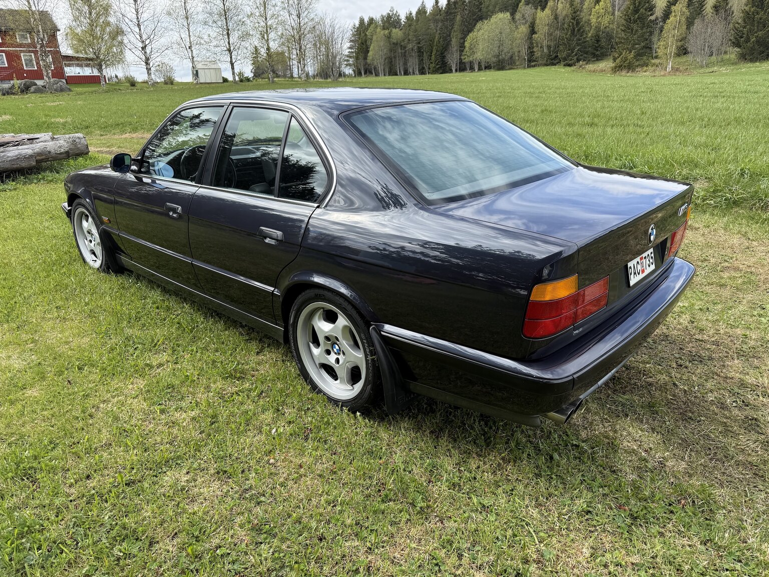 Exteriörbild på 1989 BMW M5