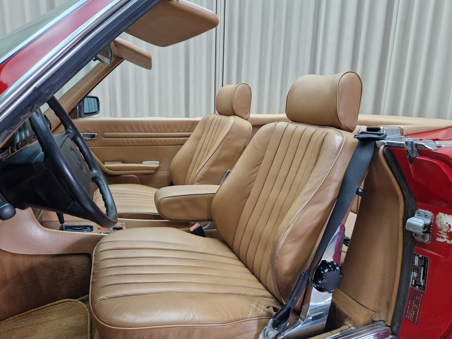 Interiörbild Mercedes-Benz 560SL