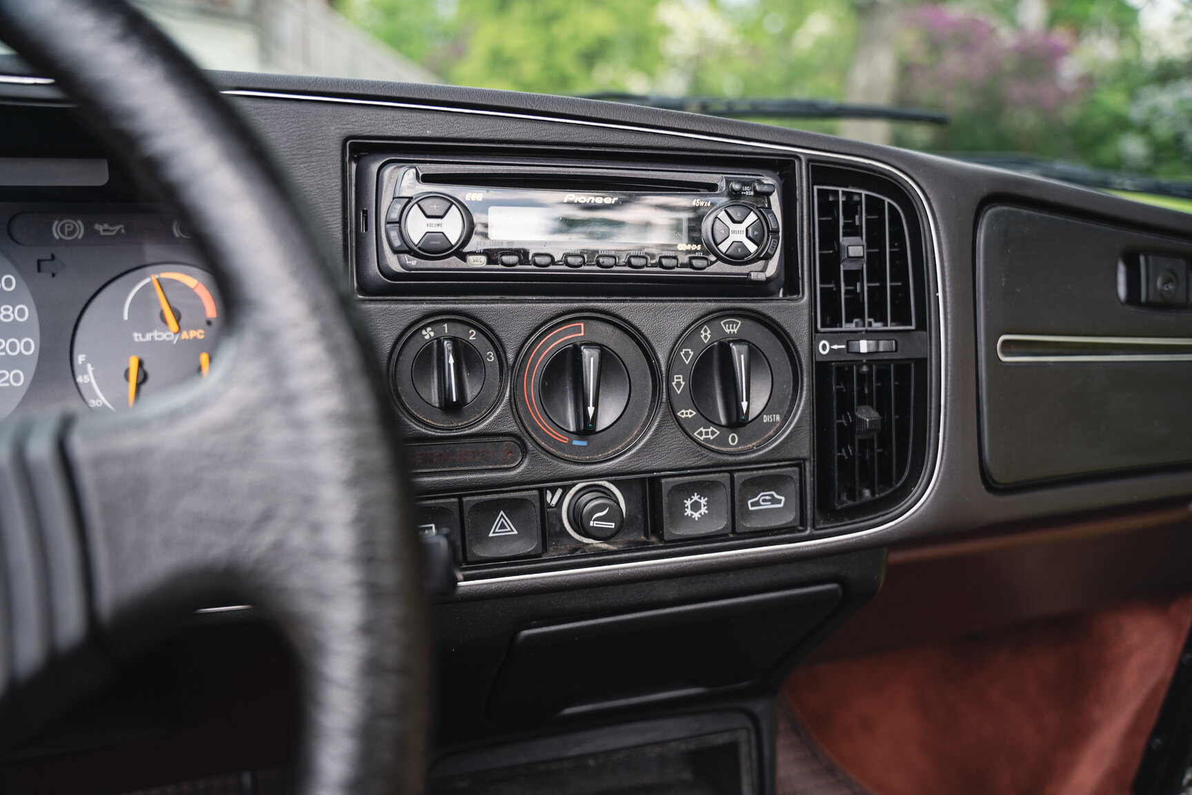 Interior image of 1987 Saab 900 Turbo Convertible