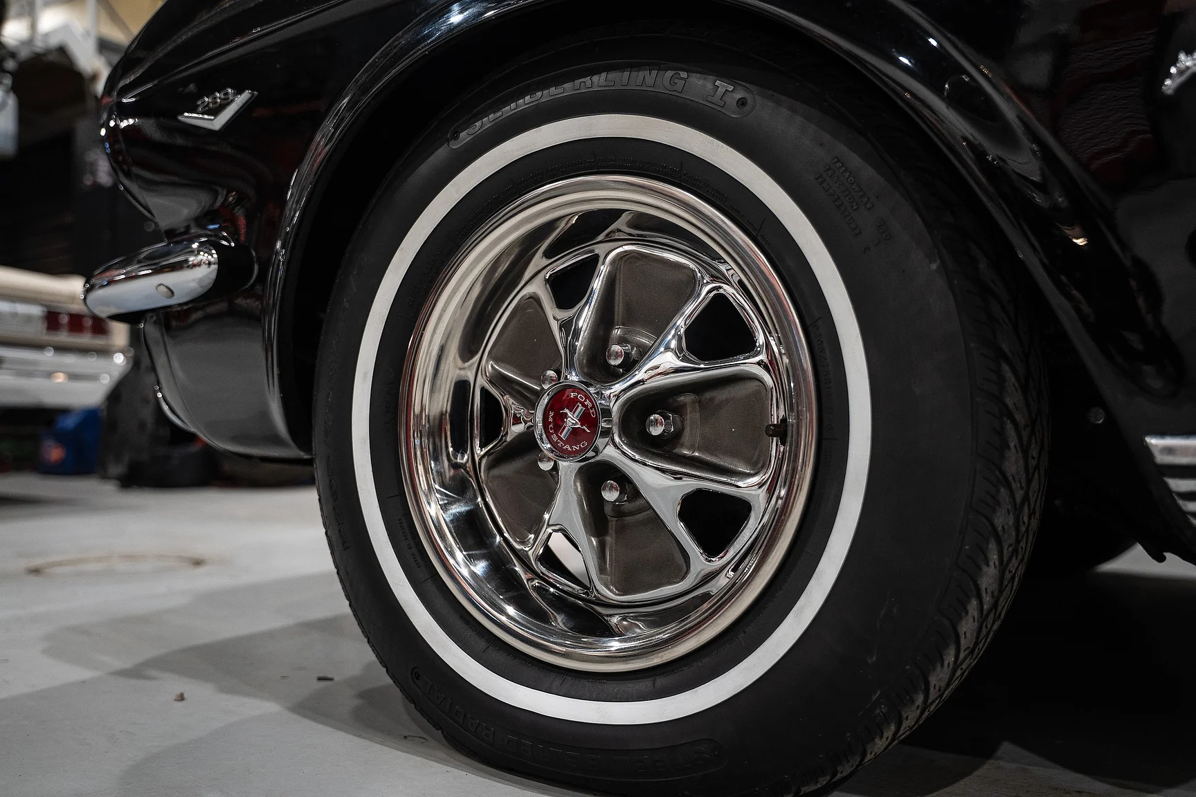 Exteriörbild på 1966 Ford Mustang Convertible (23)