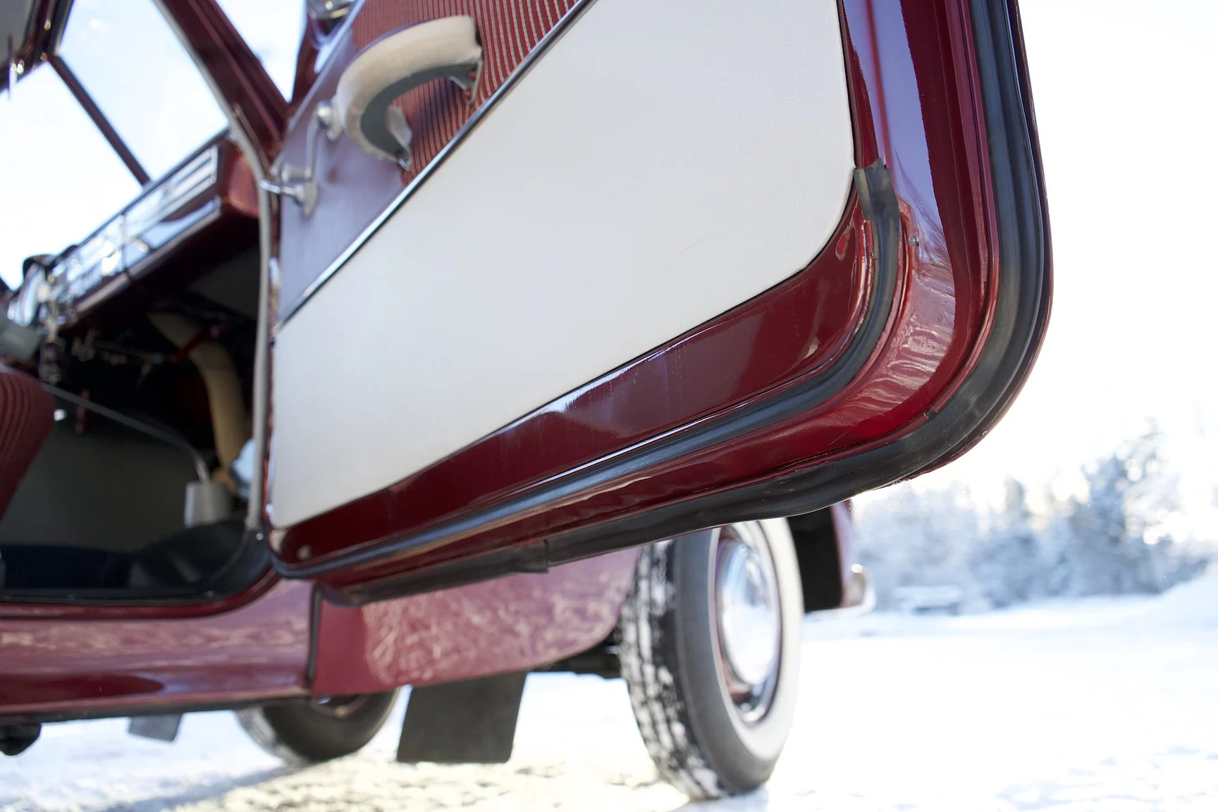 Interior image of 1953 Volvo PV444 DS (40)