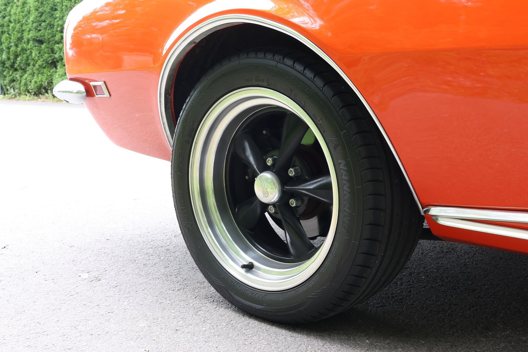 Exterior image of 1968 Chevrolet Camaro Pro Touring (21)