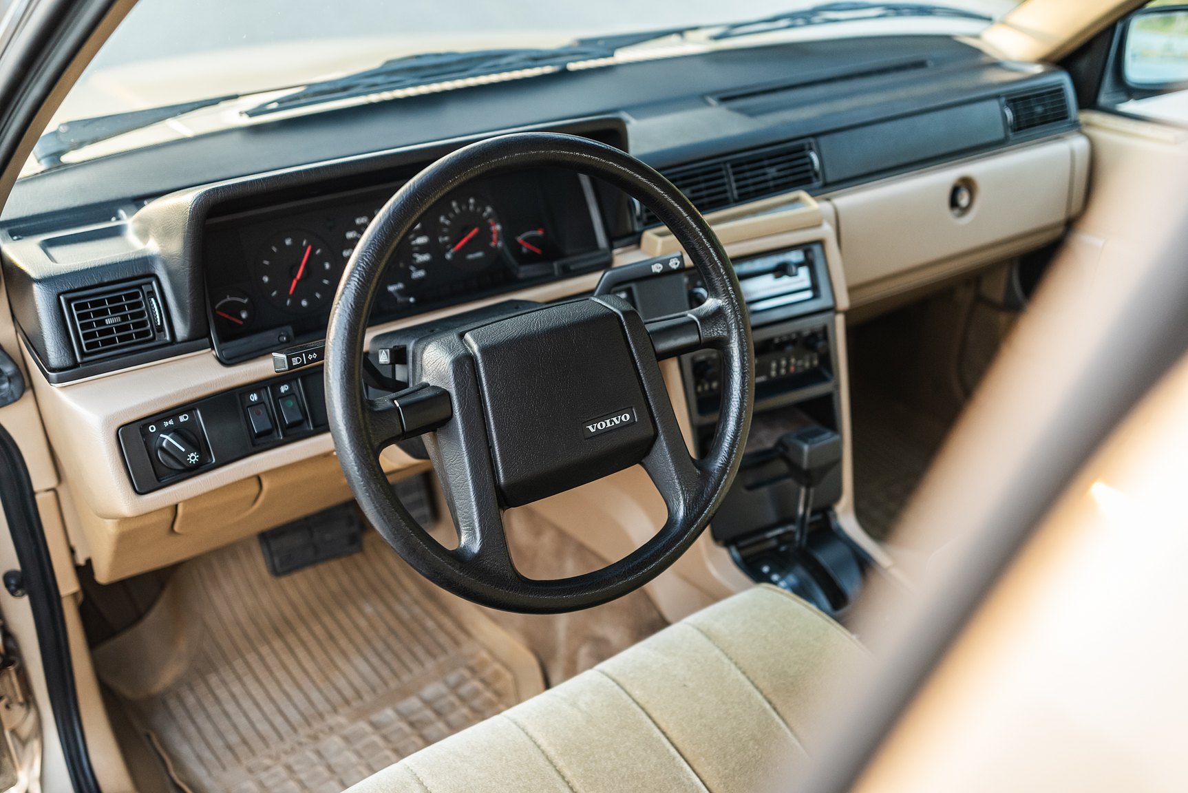 Interior image of 1986 Volvo 760 GLE 2.8 V6 Automatisk