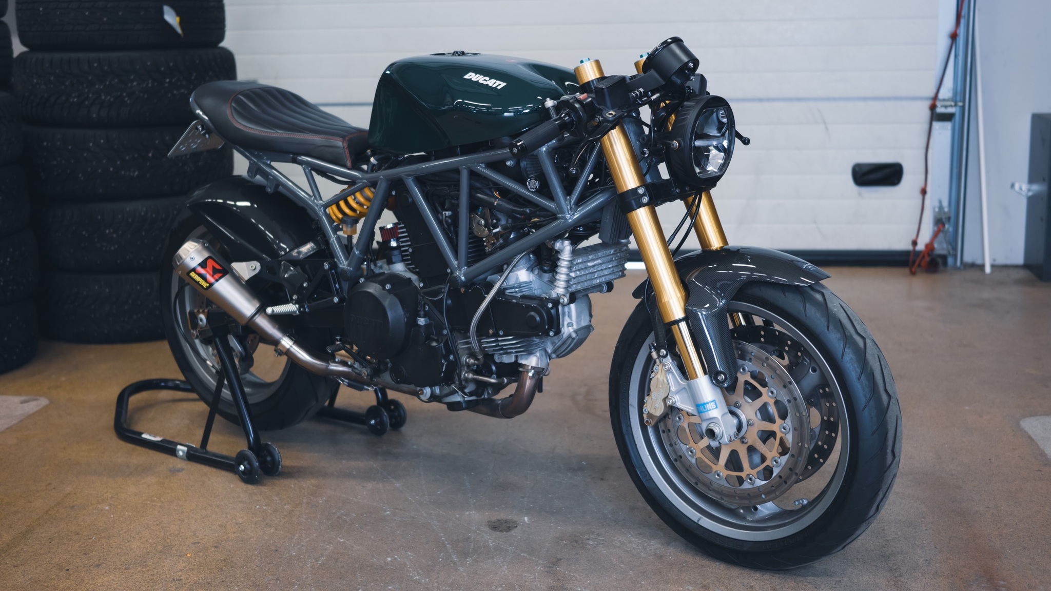 Exteriörbild på 2001 Ducati 750SS ie