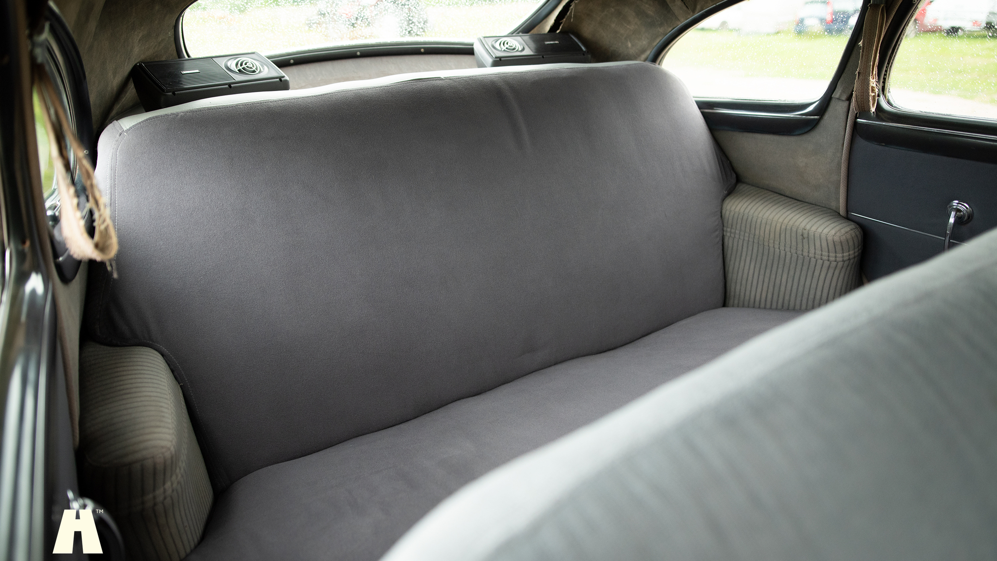 Interior image of 1949 Buick Super Eight (45)