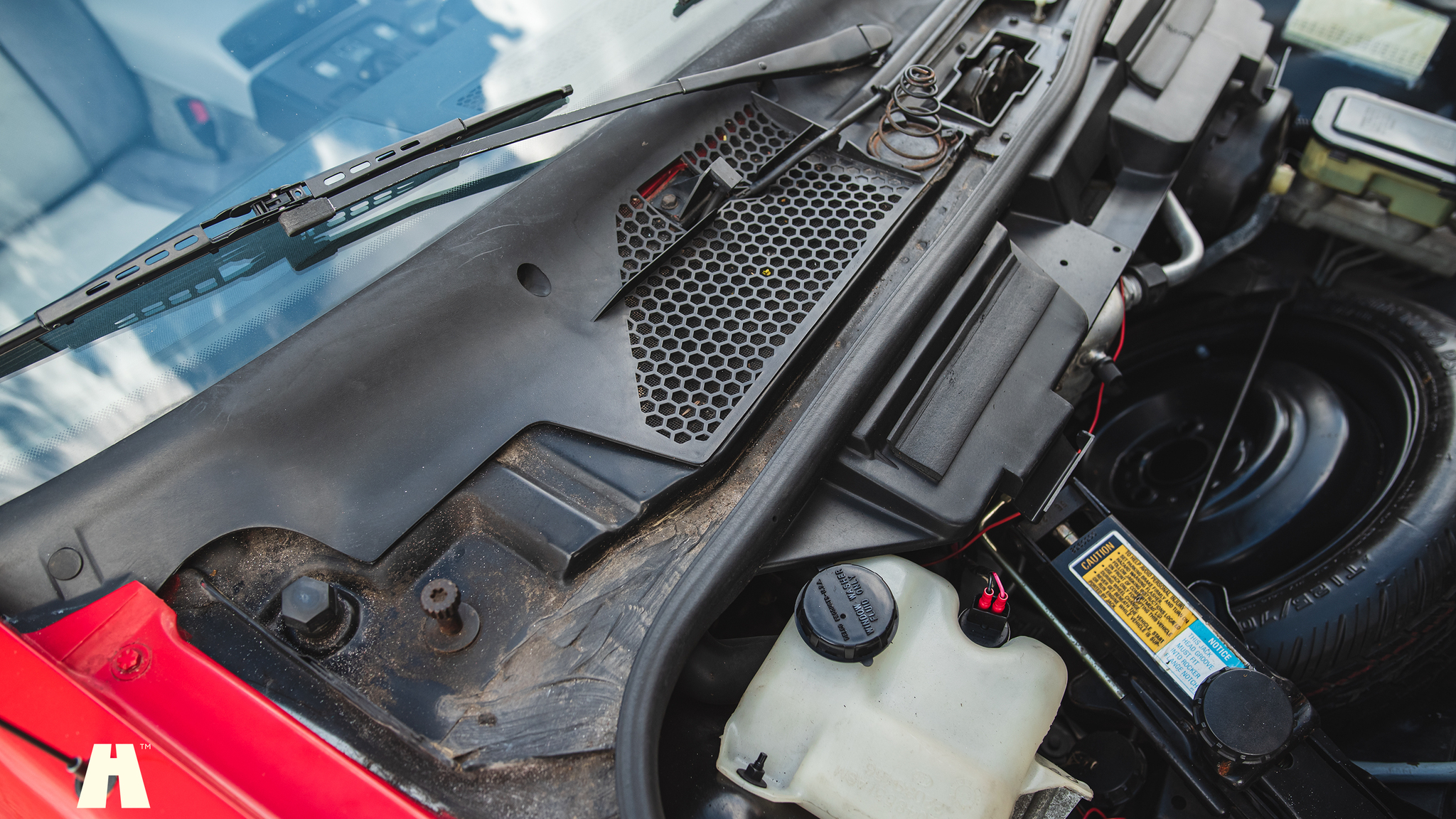 Image of 1985 Pontiac Fiero GT mechanics (80)