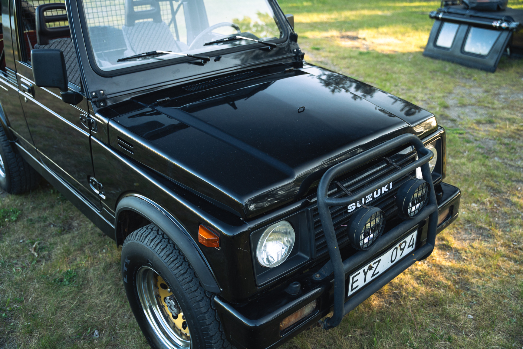 Exterior image of 1987 Suzuki SJ413 long