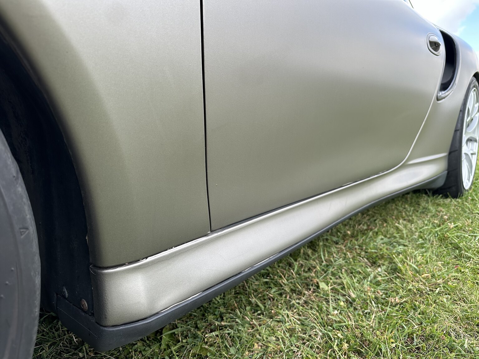 Exterior image of 2002 Porsche 996 Turbo