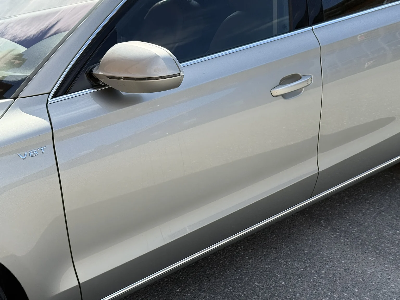 Exterior image of 2014 Audi A8 4.0 TFSI (61)