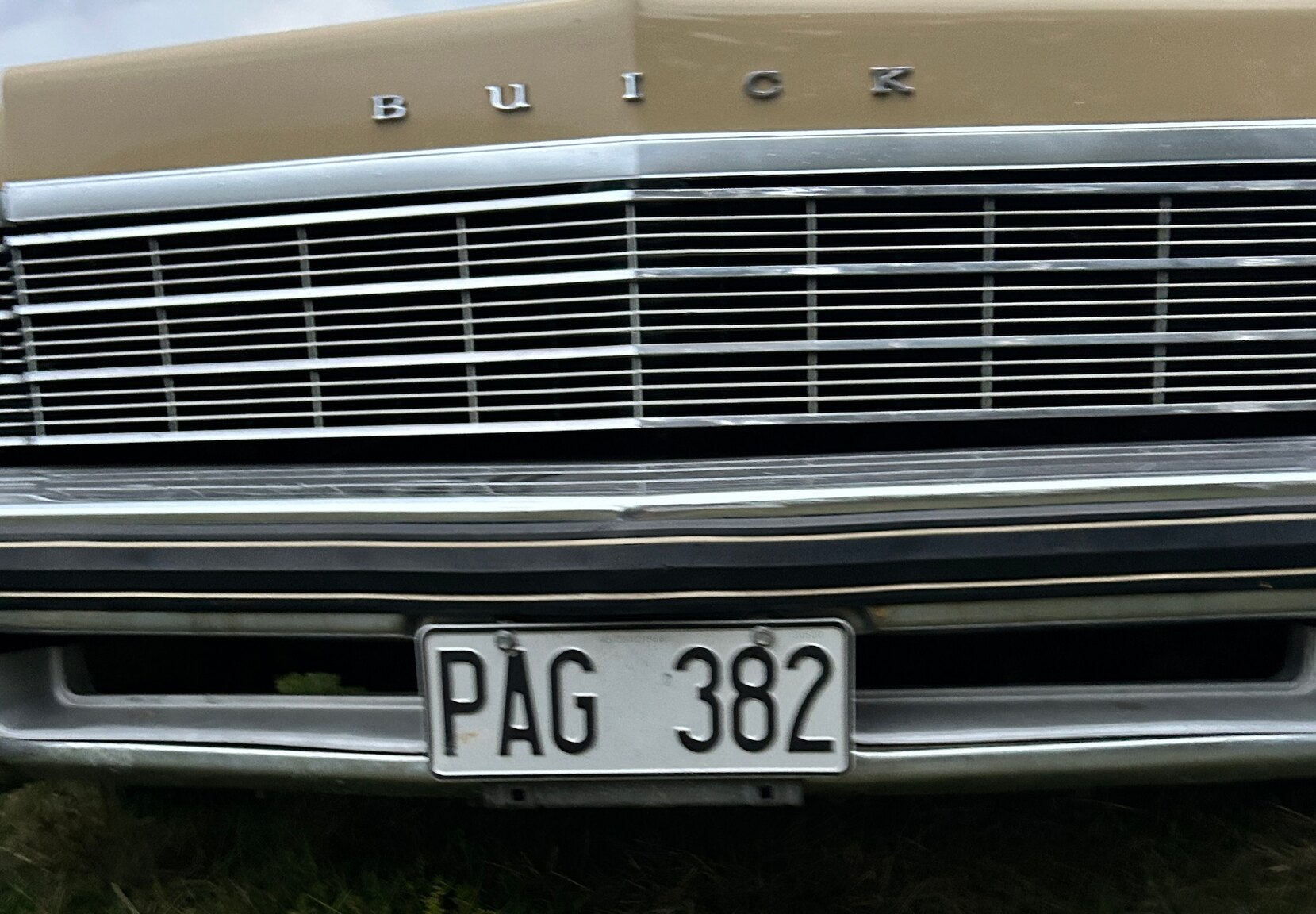 Exteriörbild på 1973 Buick Estate Wagon