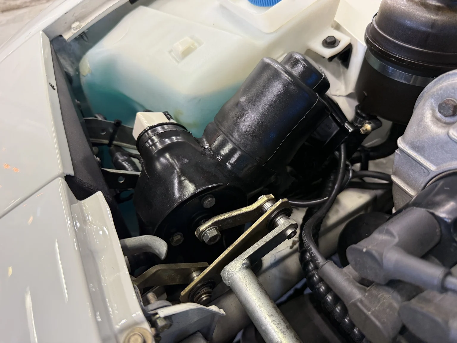 Image of 1989 Porsche 944 2.7 (7) mechanics