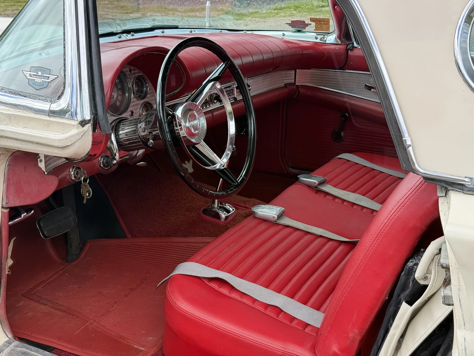 Interior image of 1957 Ford Thunderbird (1)