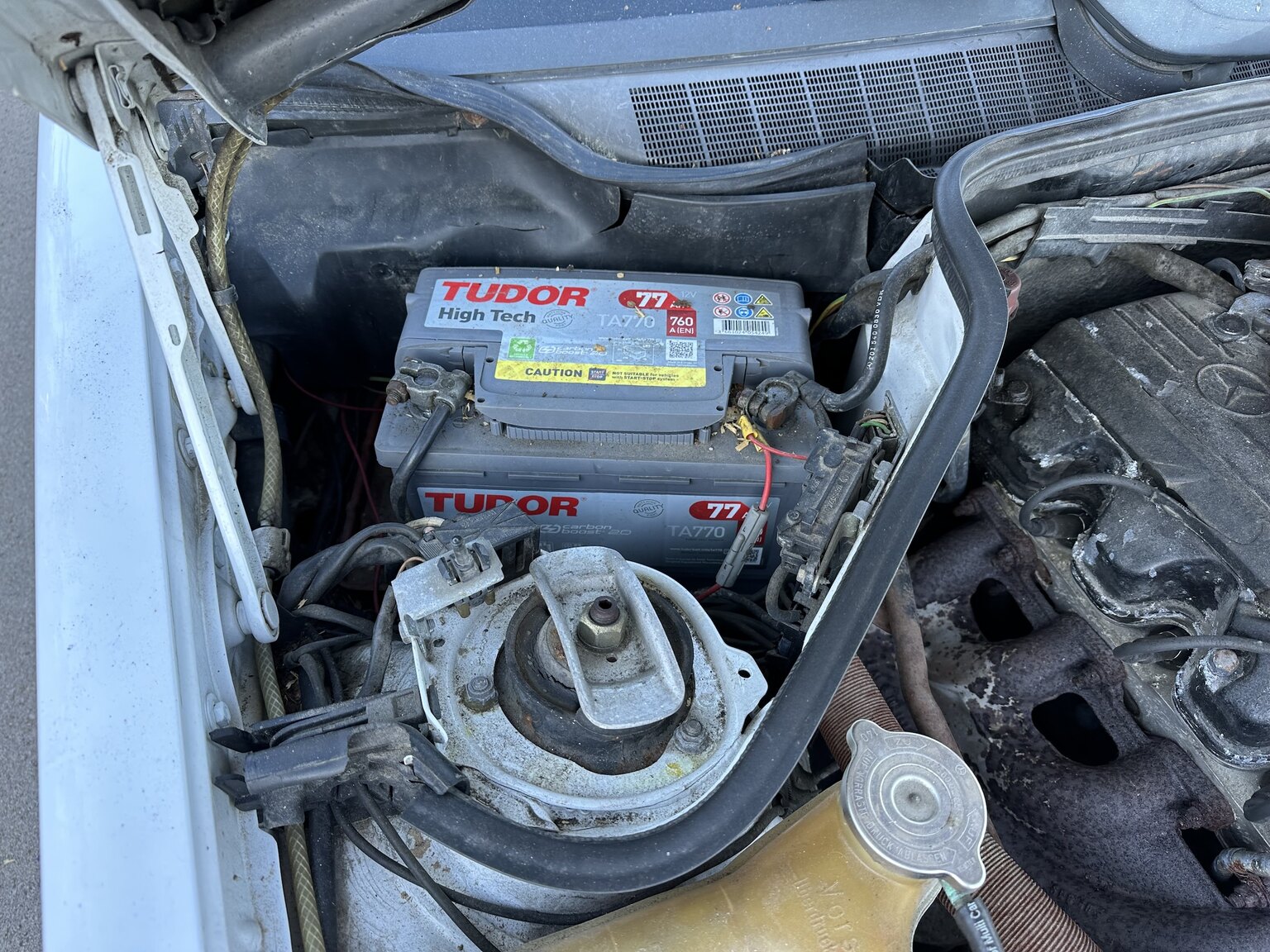 Image of 1988 Mercedes-Benz 190 E 2.3 mechanics (4)