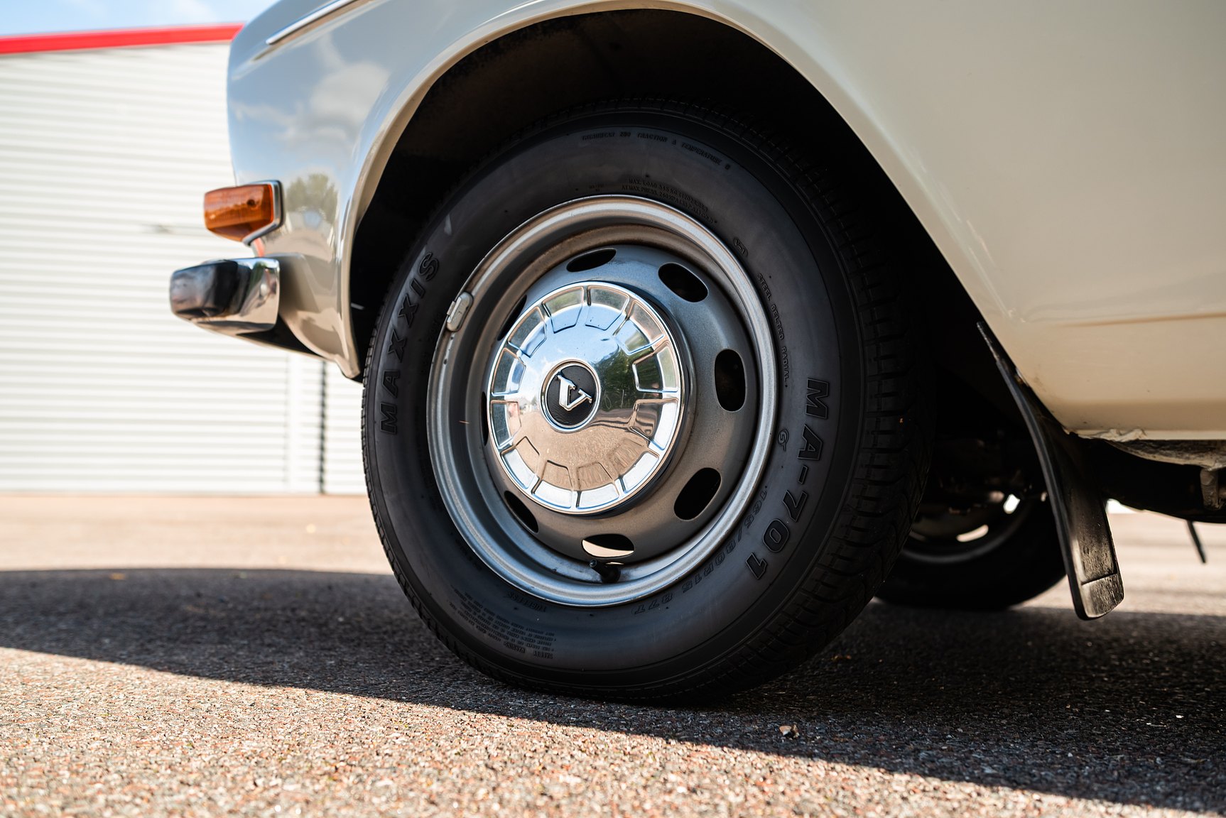 Exterior image of 1967 Volvo 144 1.8 