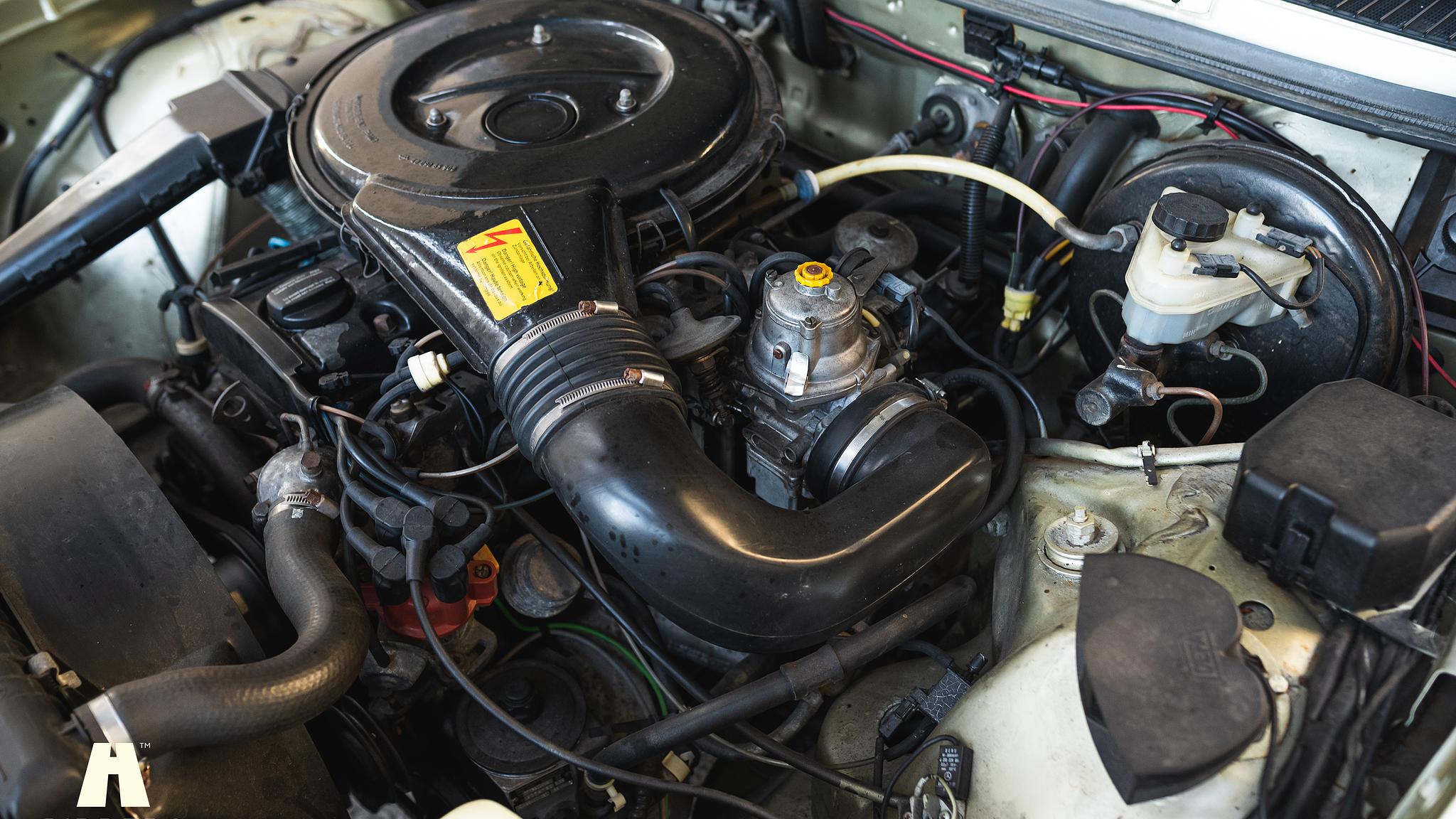 Image of 1985 Mercedes-Benz 200 Series 3  (9) mechanics