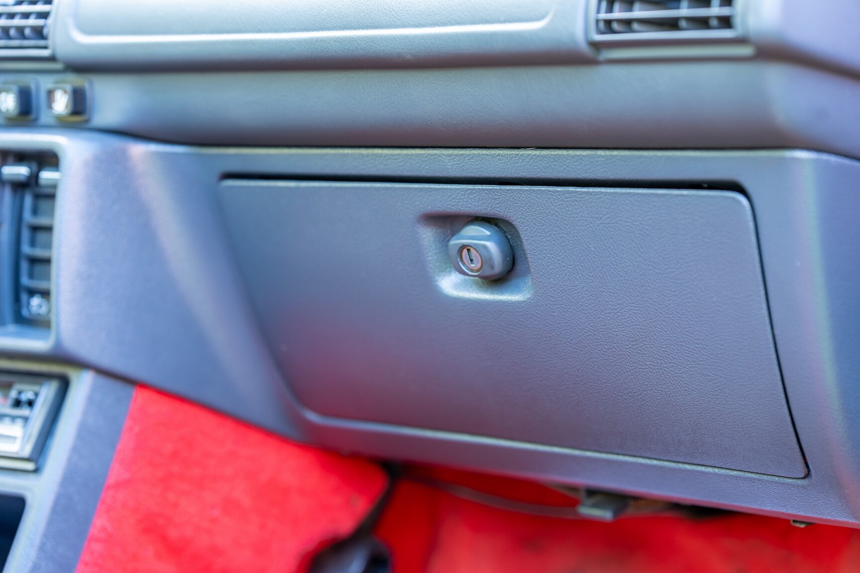 Interior image of 1987 Peugeot 205 CTI 1.6