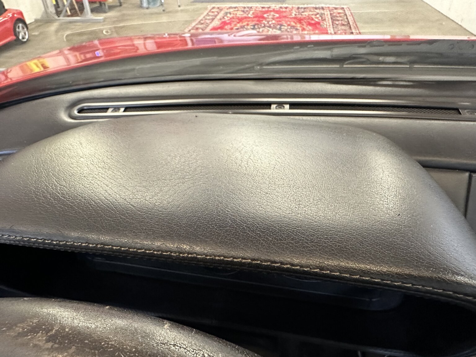 Interiörbild 1990 Ferrari 348 (22)