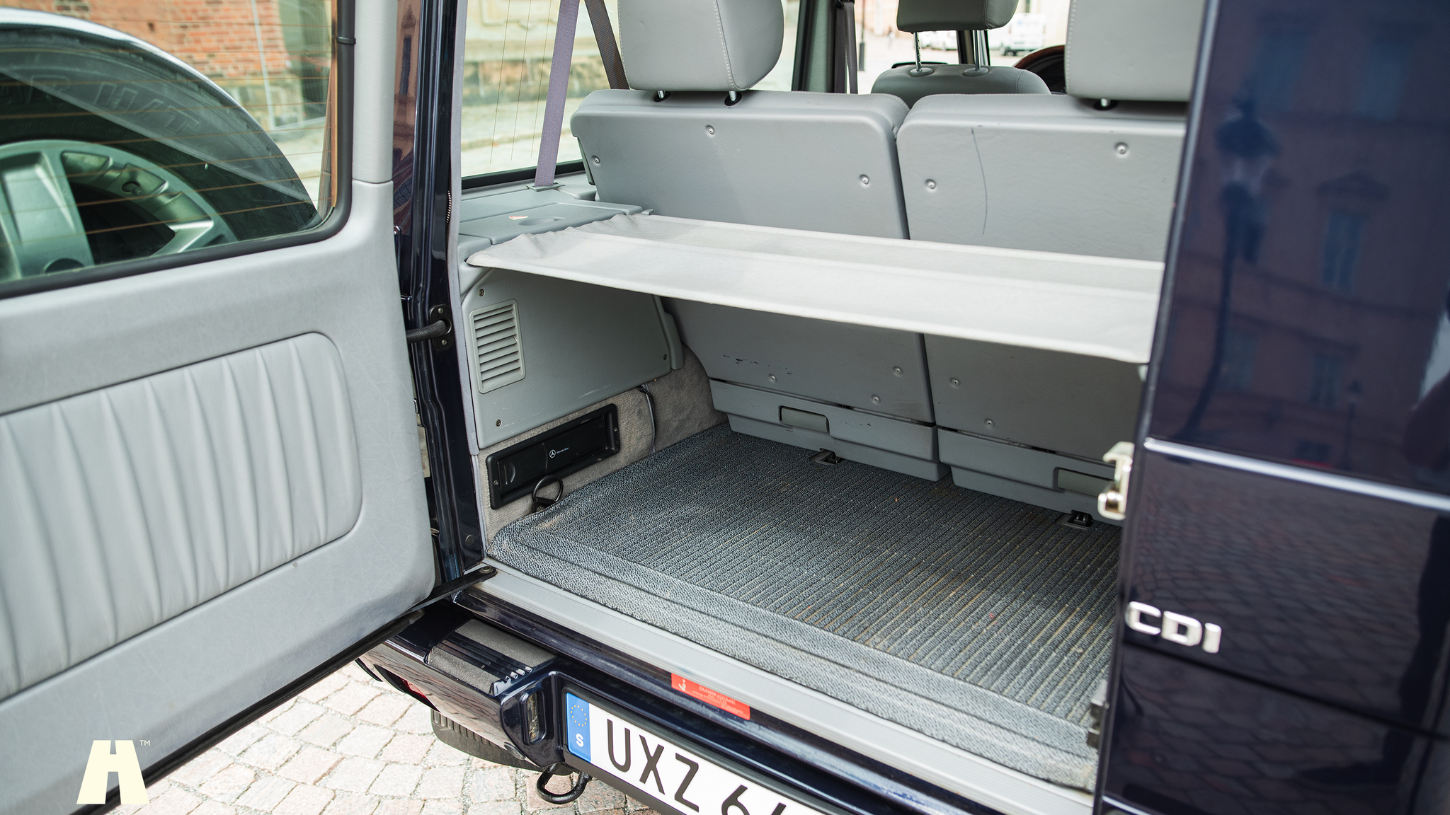 Interiörbild 2004 Mercedes-Benz G400 (KORT)