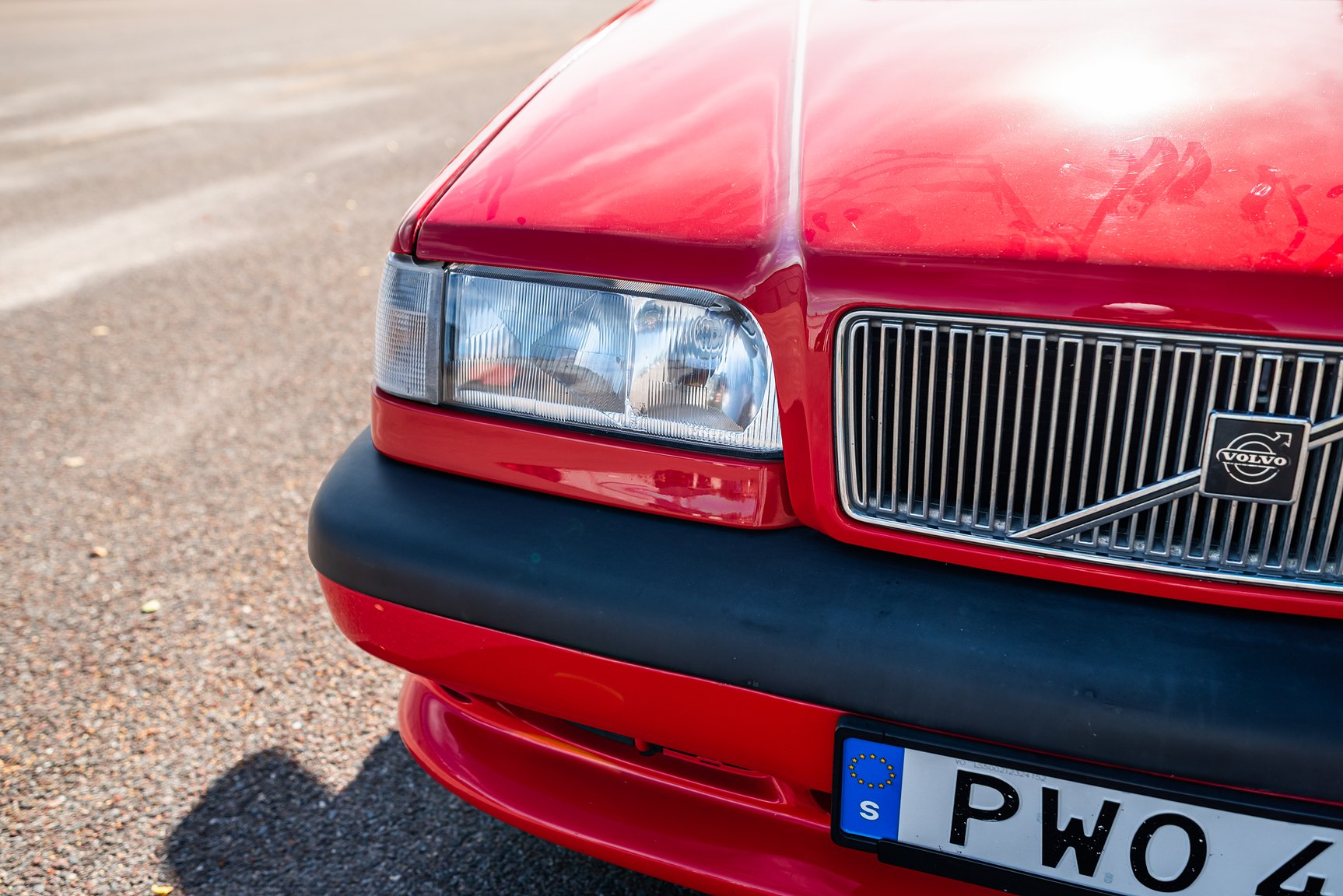 Exterior image of 1996 Volvo 850 R