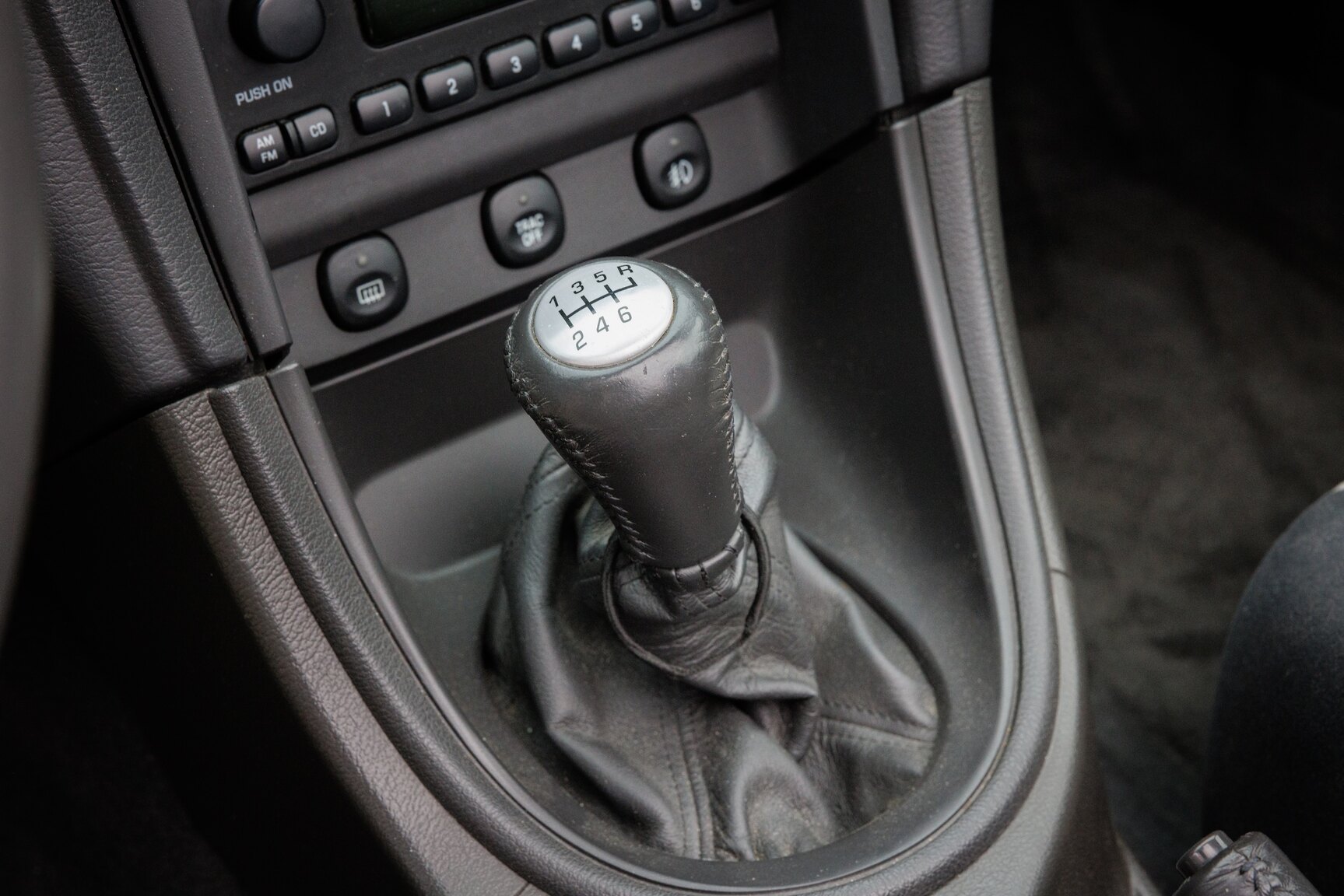 Interiörbild 2003 Ford Mustang SVT Cobra