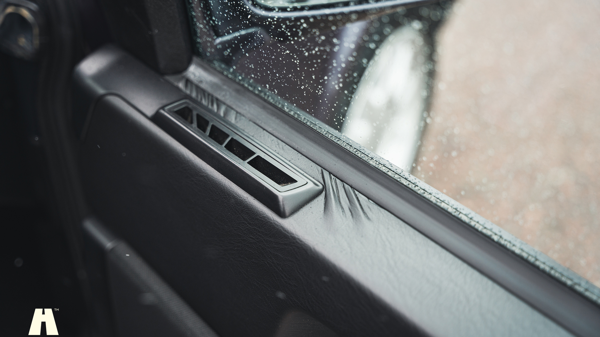 Interior image of 1995 Volvo 940 SE