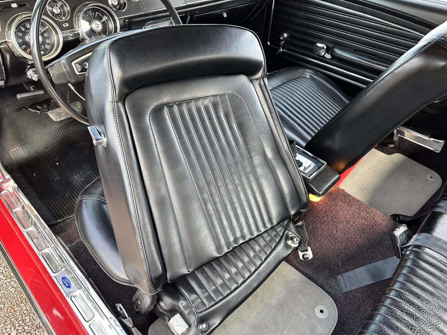 Innenraumfoto von 1968 Ford Mustang Hardtop 3.3