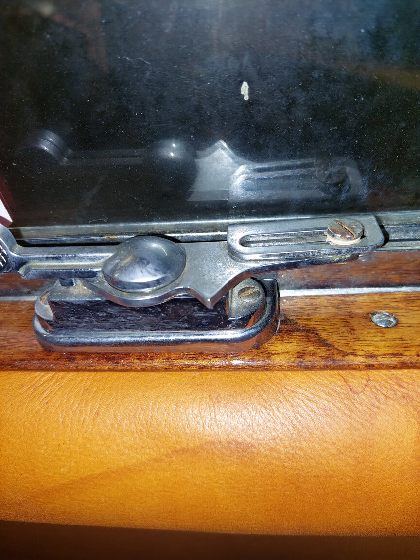 Interior image of 1968 Jaguar 420 4.2 XK Manuell 