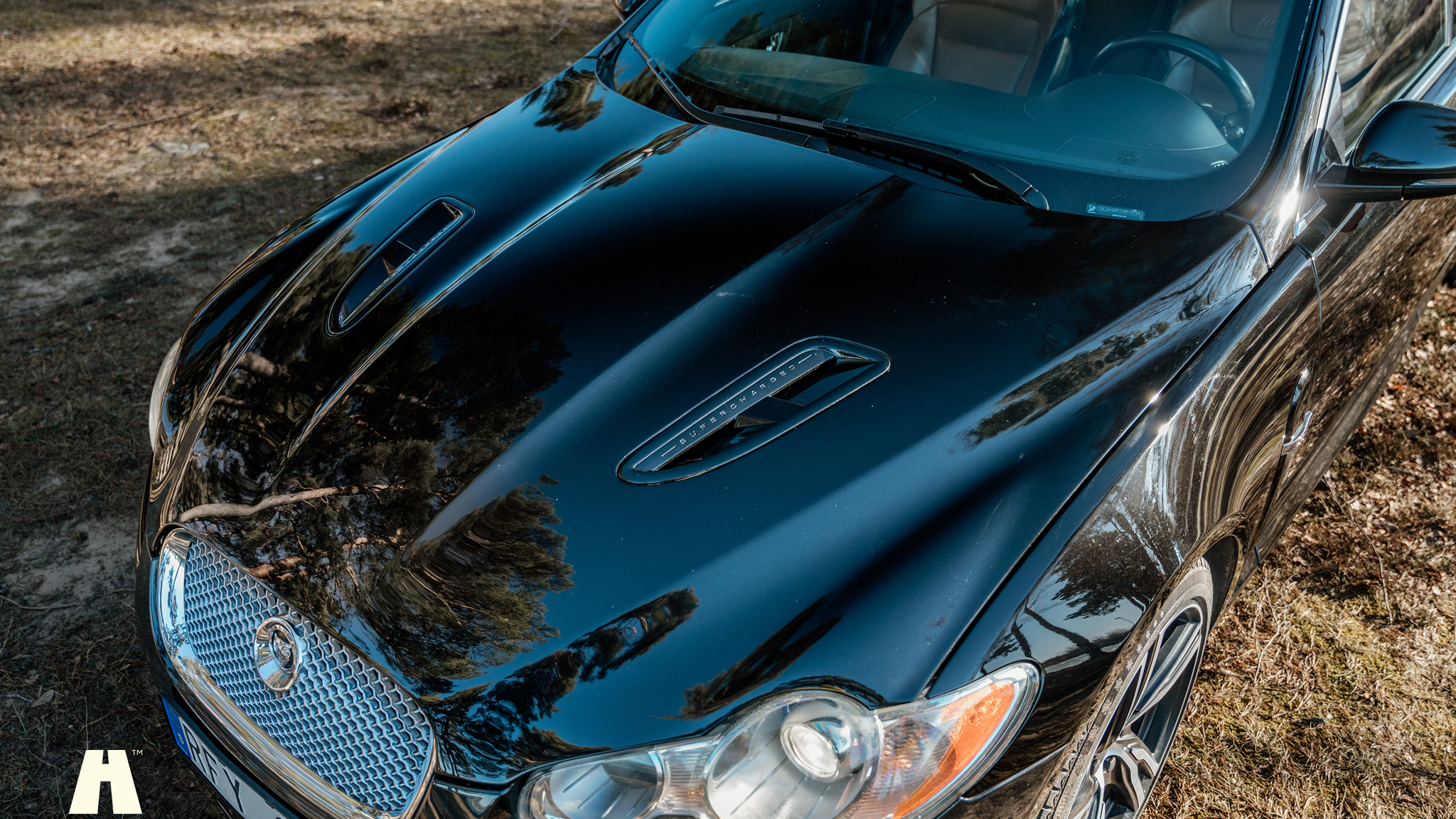 Exterior image of 2010 Jaguar XFR (17)
