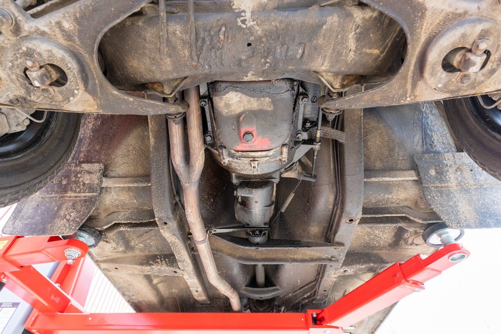 Image of 1973 Volvo 144 (27) mechanics